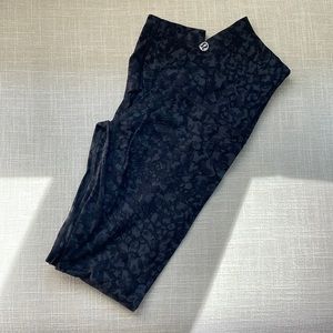 Black Camo type print Lululemon leggings